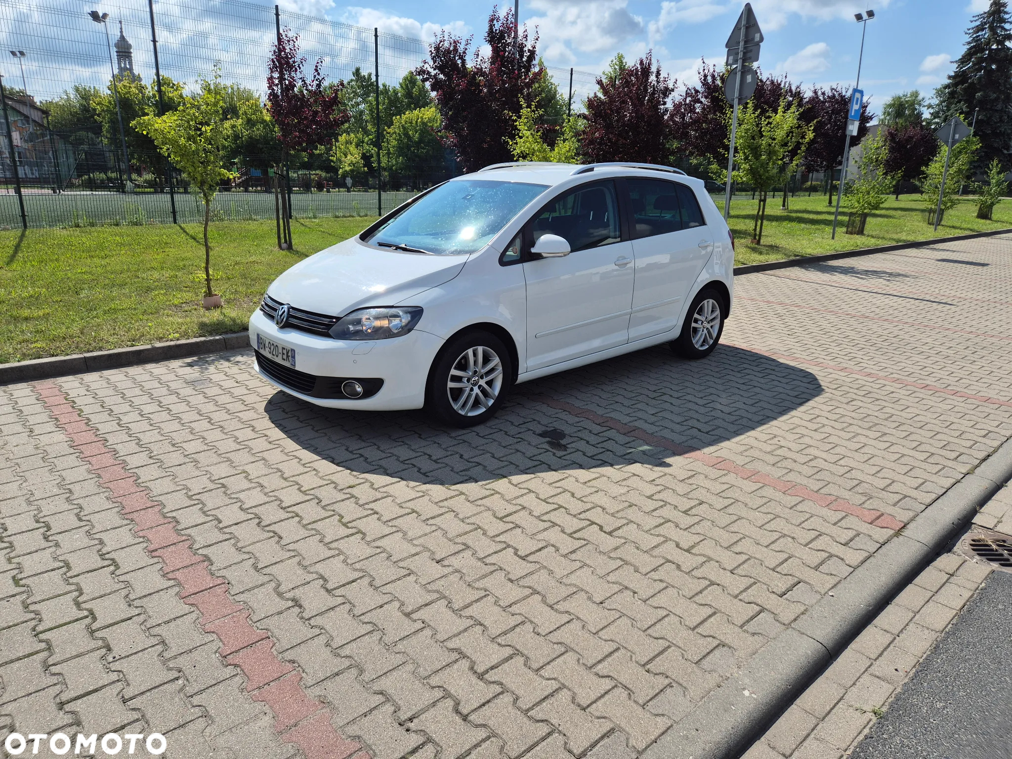 Volkswagen Golf Plus 1.6 TDI Comfortline - 11