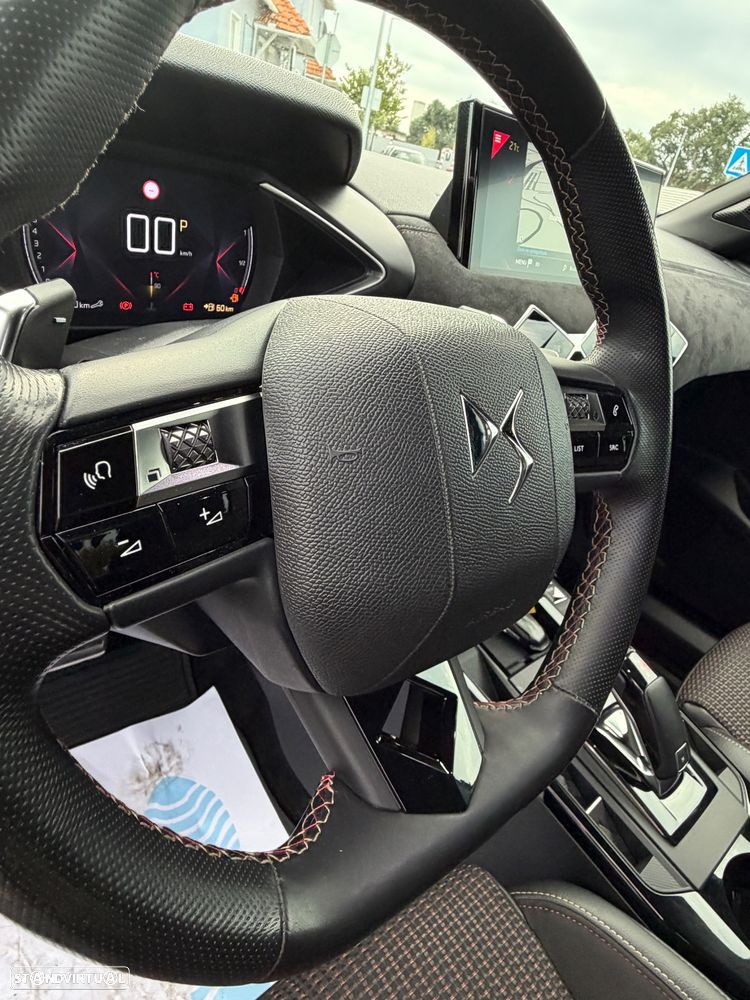 DS DS3 Crossback PureTech 130 Aut. PERFORMANCE LINE + - 31