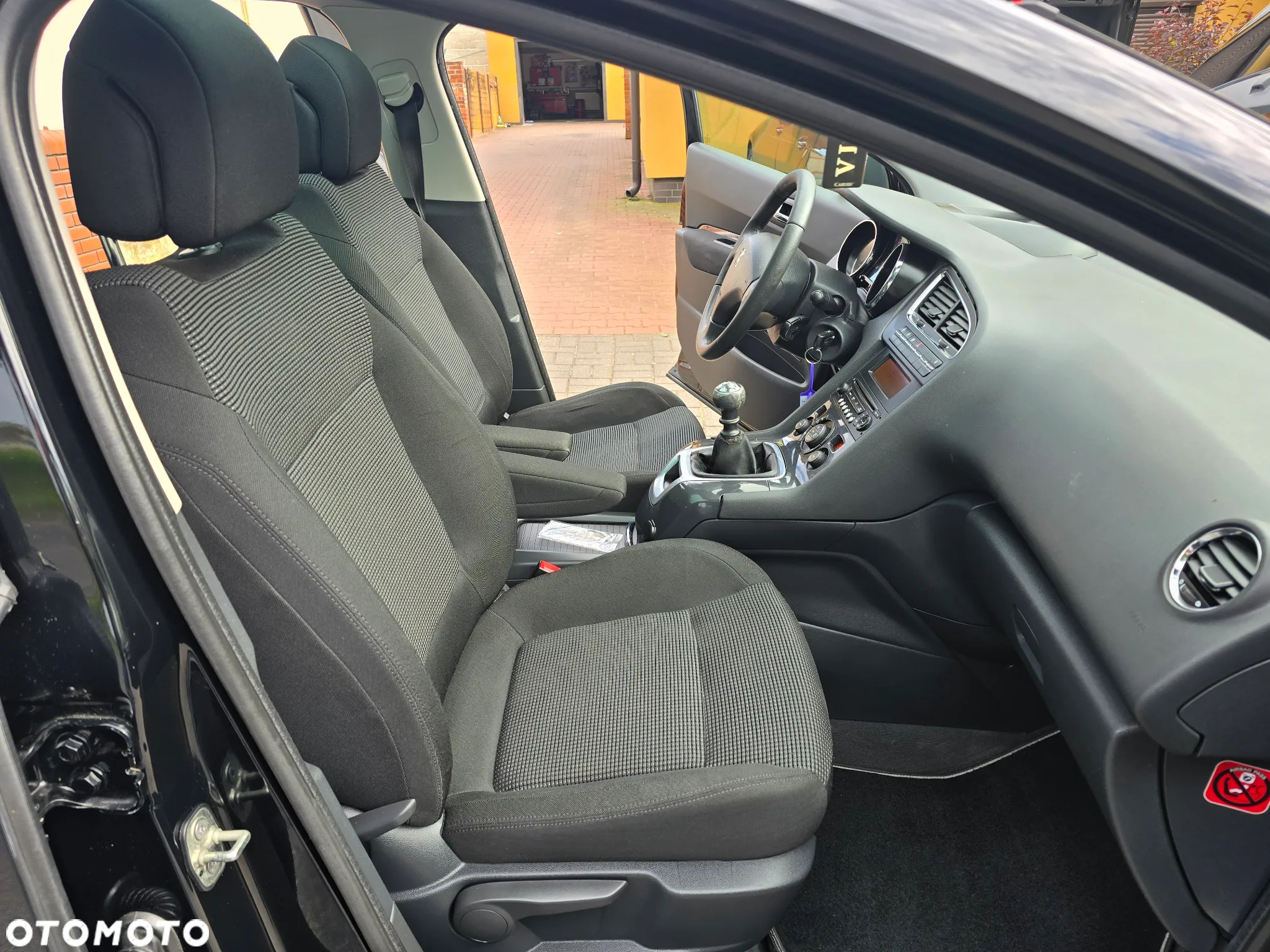Peugeot 5008 155 THP Family - 19