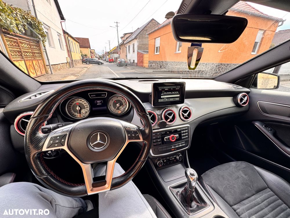 Mercedes-Benz GLA 200 d - 15