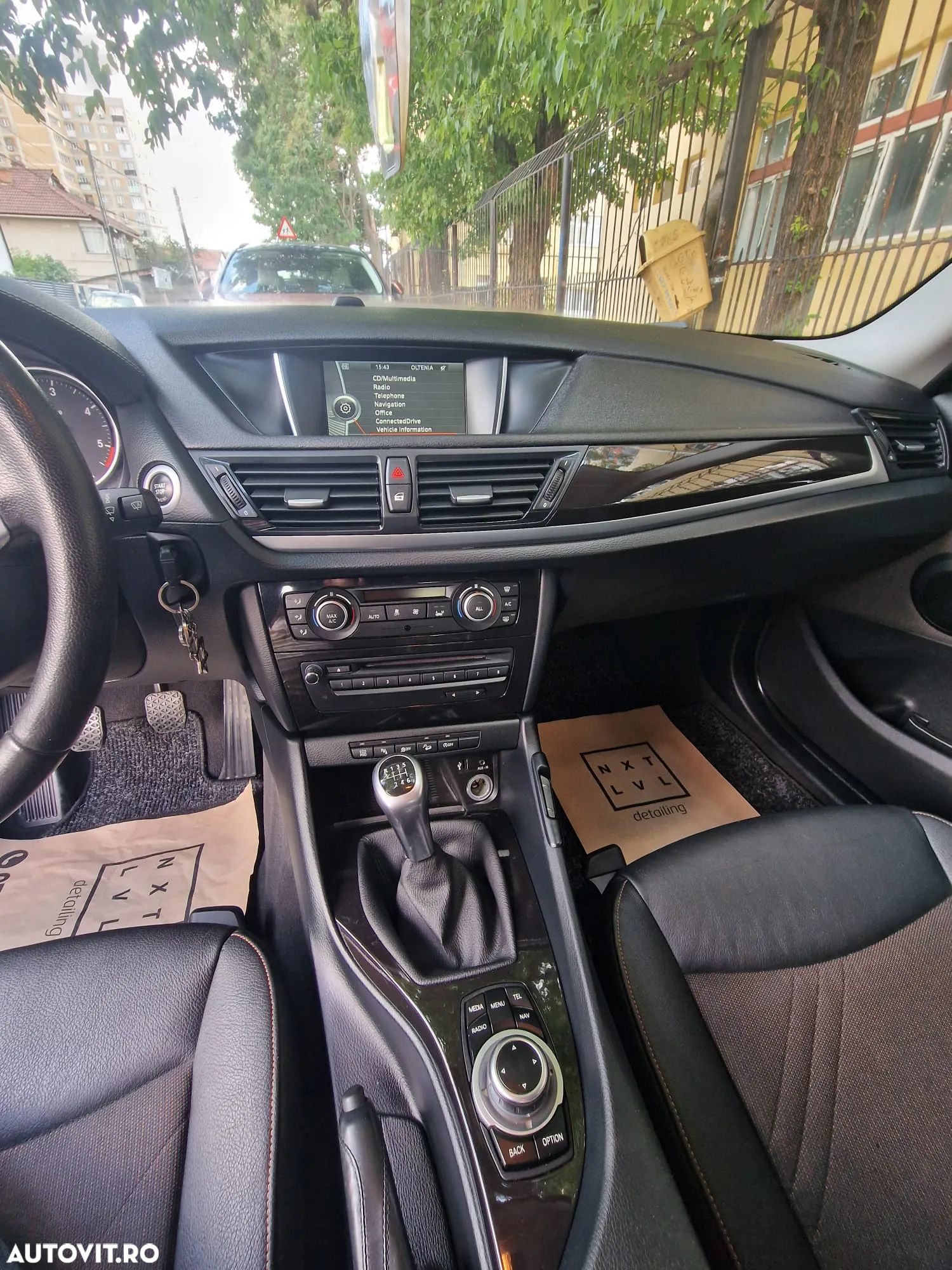 BMW X1 xDrive18d - 9