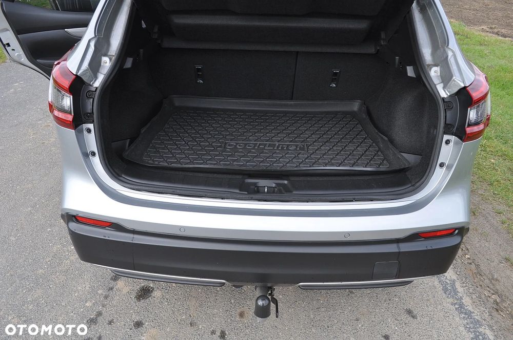 Nissan Qashqai 1.3 DIG-T N-Connecta EU6d - 16