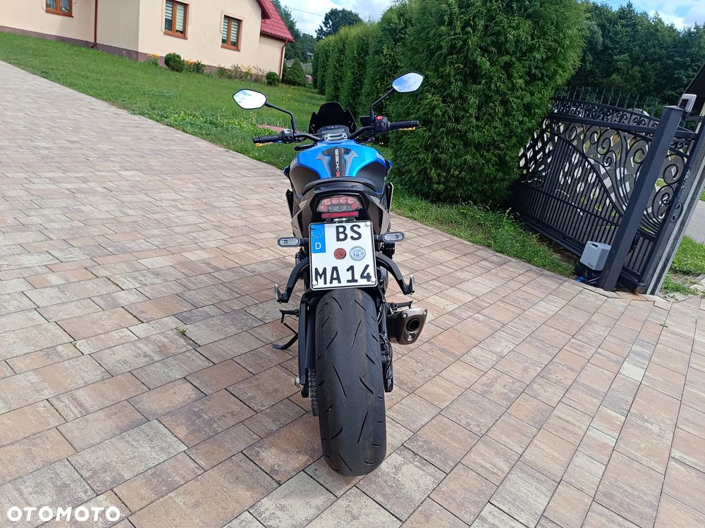 Suzuki GSX 1000 - 8