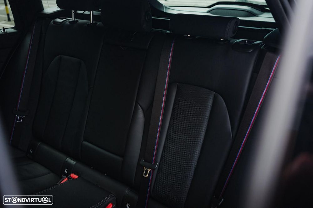 BMW M3 Competition xDrive - 12