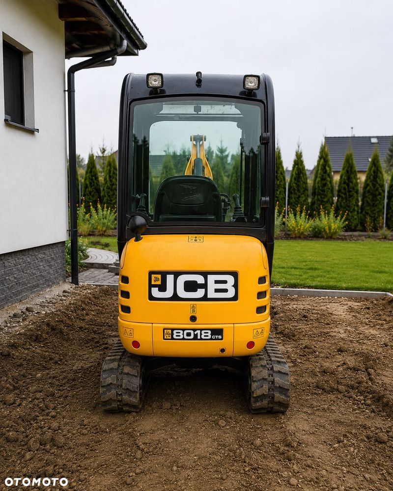 JCB 8018 - 4