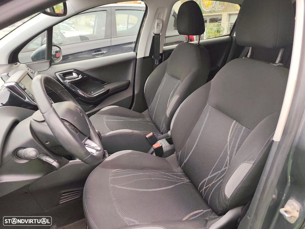 Peugeot 208 1.2 PureTech Active - 14