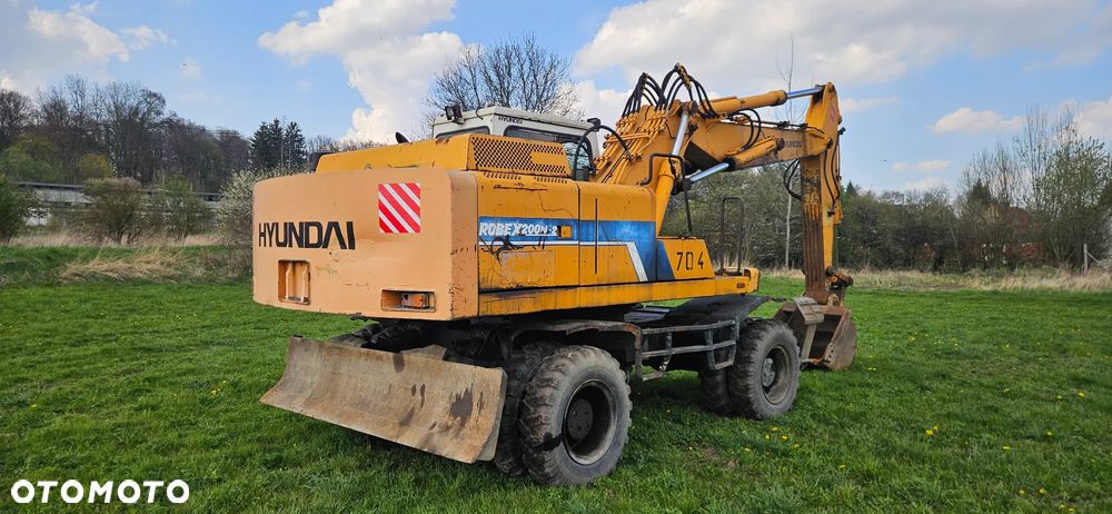 Hyundai ROBEX 200W-2 - 3