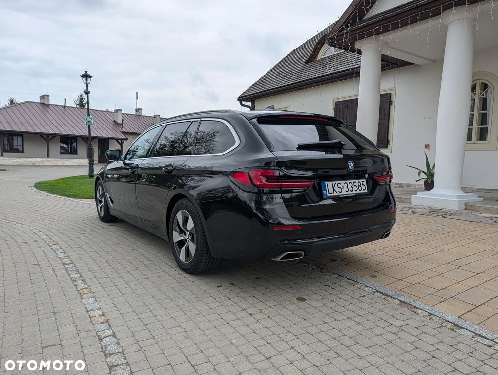 BMW Seria 5 520d MHEV Sport Line sport - 7