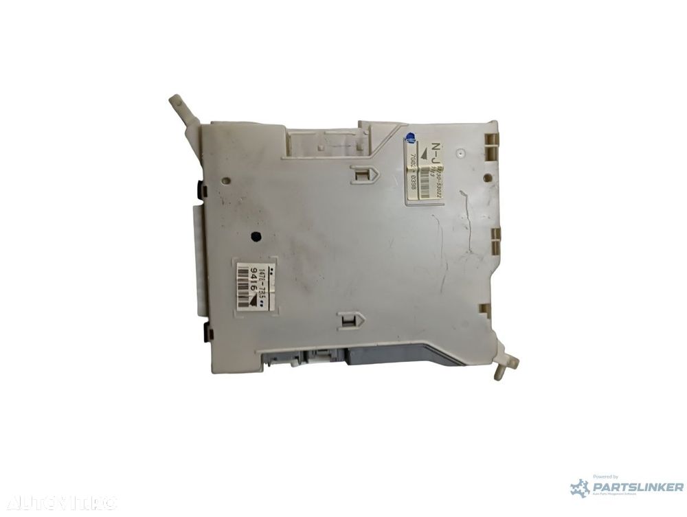 Panou sigurante LEXUS IS II Saloon GSE2_, ALE2_, USE2_ 2005 - 2013 8273053022 - 3