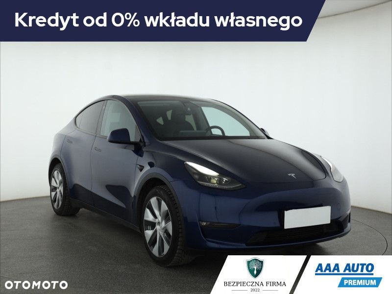 Tesla Model Y - 3