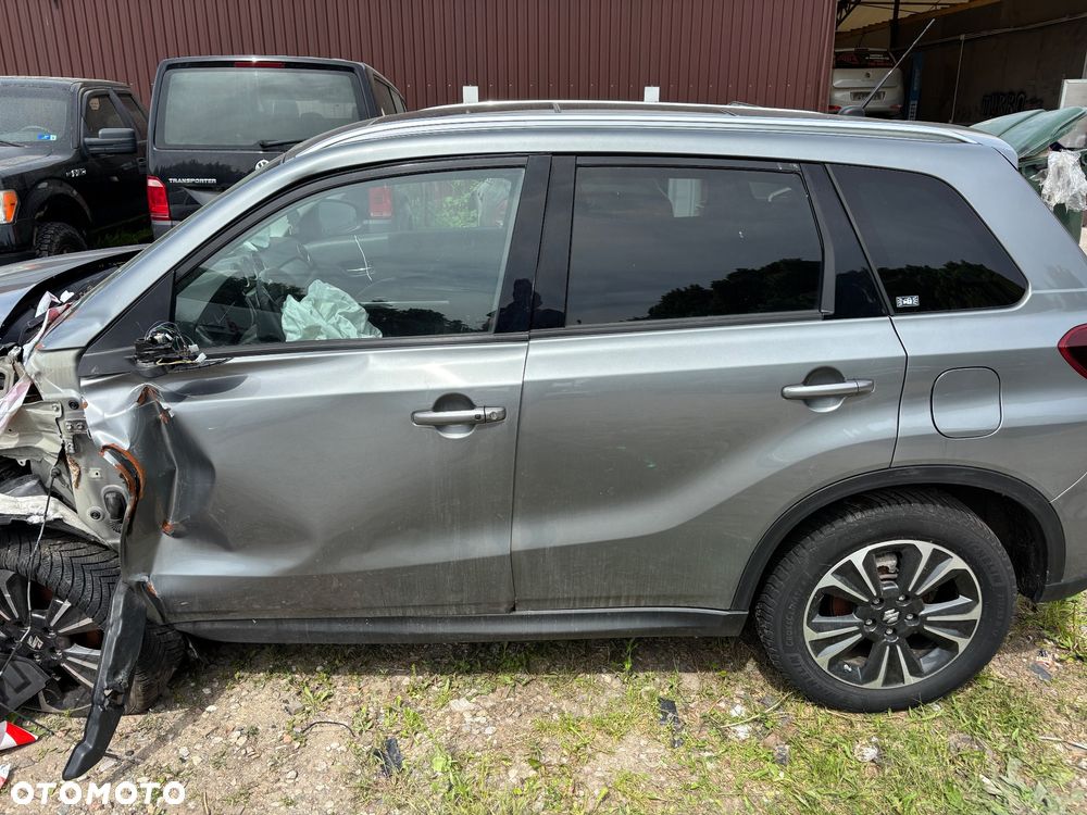 Suzuki Vitara 1.5 Dualjet Hybrid Allgrip AGS Comfort+ "SHINKAI" - 5
