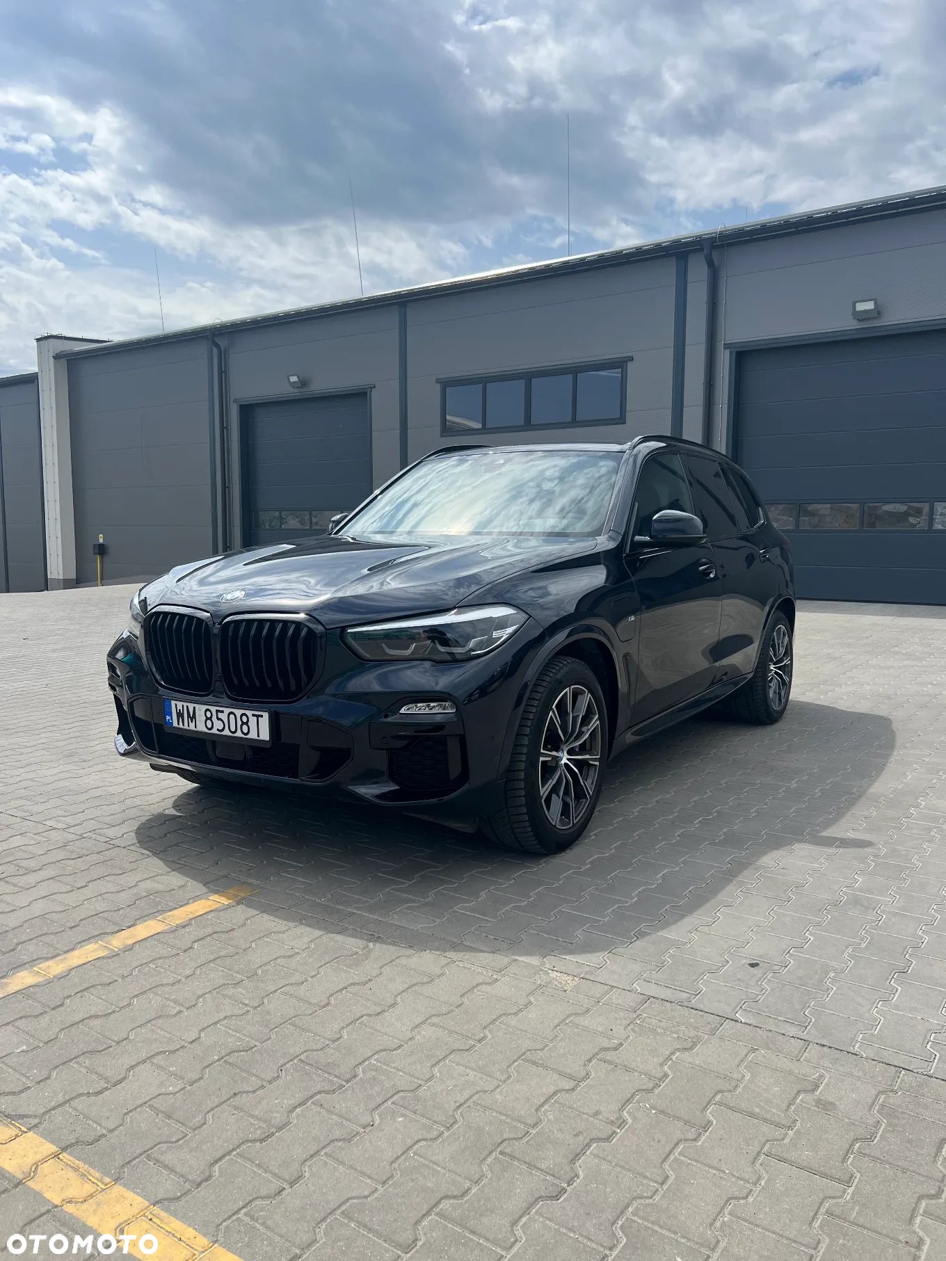 BMW X5 xDrive45e - 14