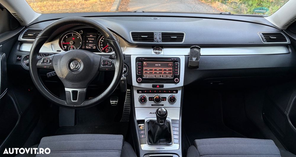 Volkswagen Passat 2.0 TDI 4Motion Comfortline - 7