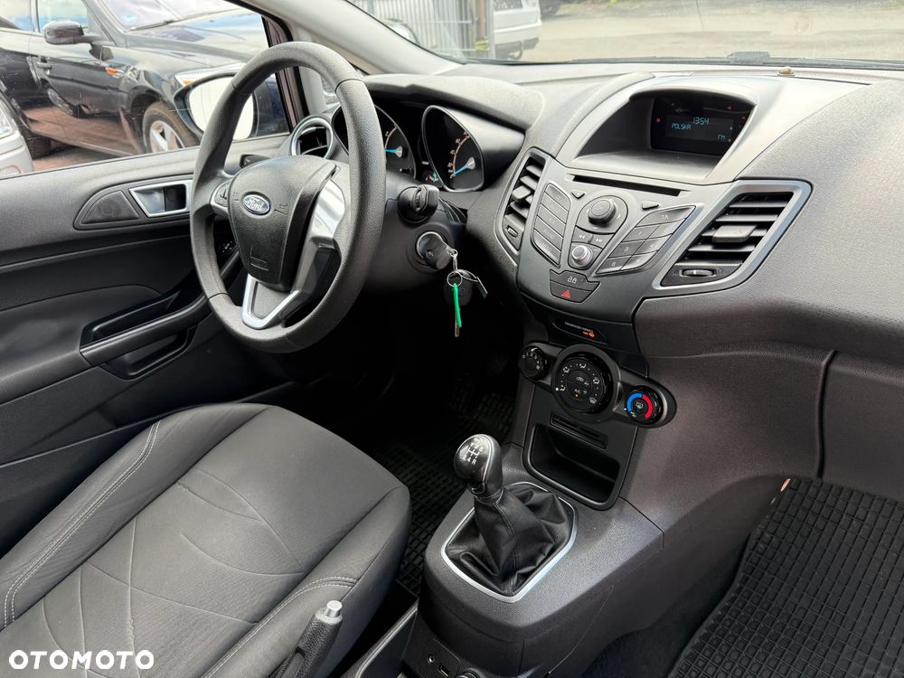 Ford Fiesta 1.25 Celebration - 20