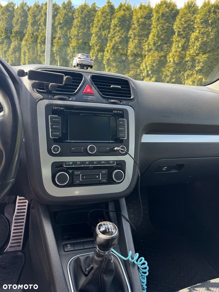 Volkswagen Scirocco 2.0 TDI - 12