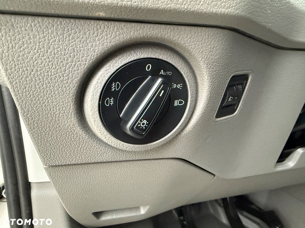 Volkswagen CRAFTER 177KM/ Średni/Navi/Klima/Webasto/Masaż/Serwis Niemcy - 15
