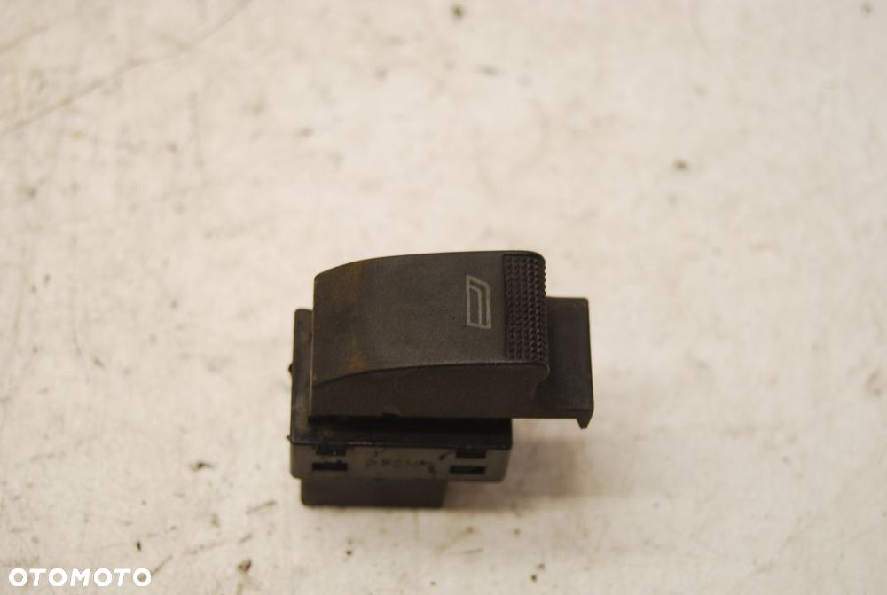 PRZEŁĄCZNIK SZYBY PRAWY AUDI A3 8L 8L0959855A - 1