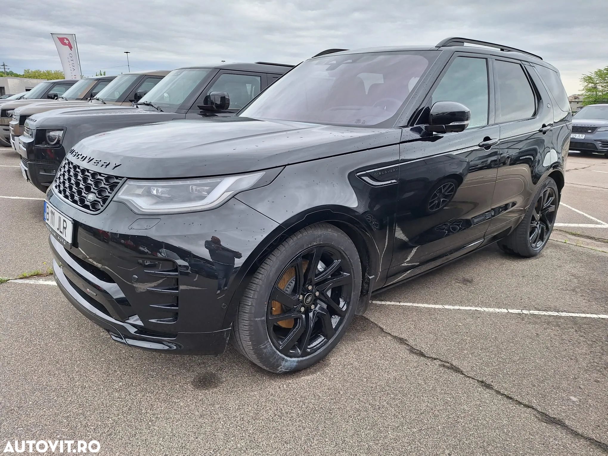 Land Rover Discovery 3.0D 300 MHEV R-Dynamic SE - 1