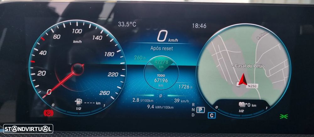 Mercedes-Benz A 250 Limousine e AMG Line - 9
