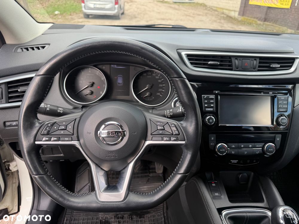 Nissan Qashqai 1.2 DIG-T N-Connecta EU6 - 10