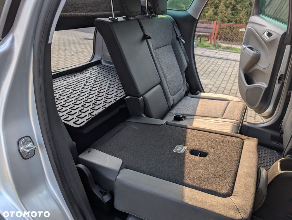 Opel Crossland X - 19