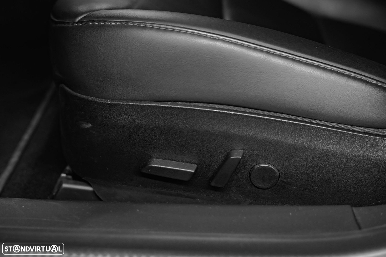 Tesla Model 3 Long Range AWD Dual Motor - 38