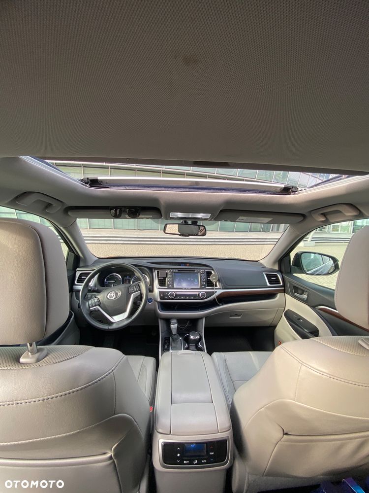 Toyota Highlander - 10