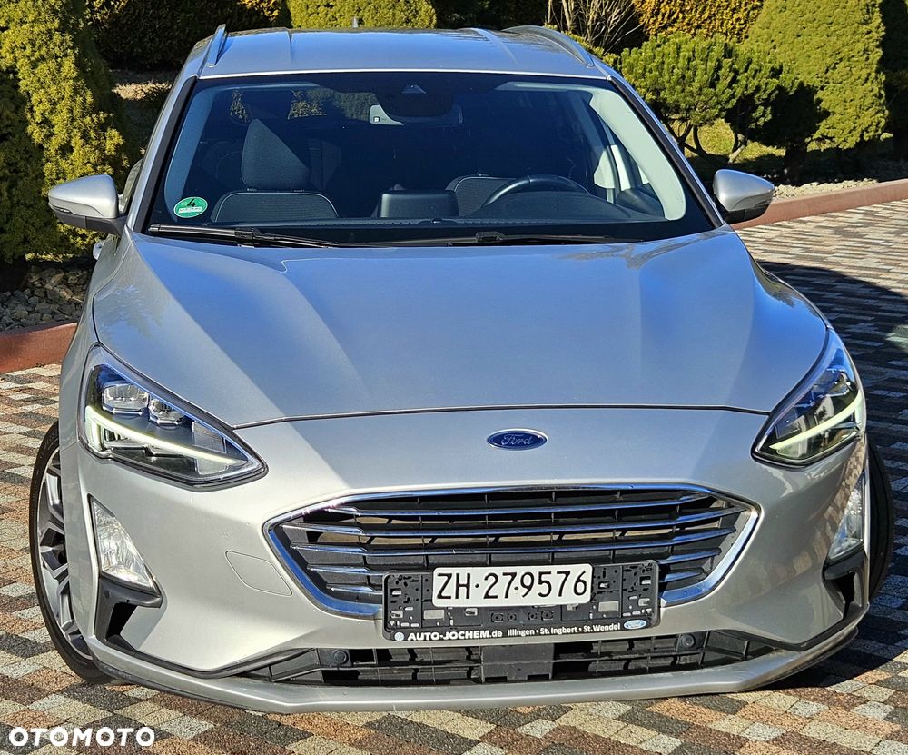 Ford Focus 2.0 EcoBlue Start-Stopp-System TITANIUM - 10