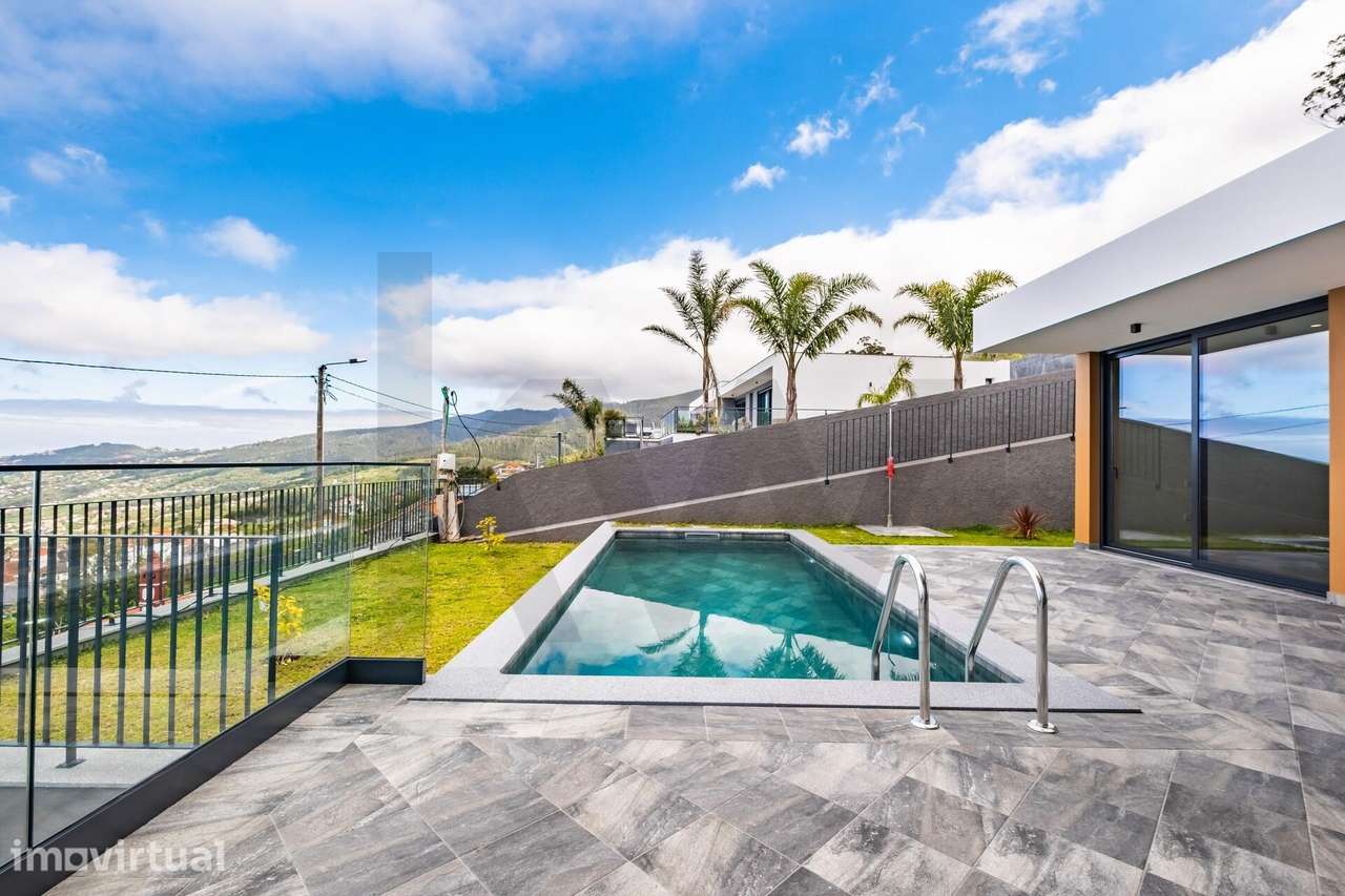 Moradia T3 Moderna com Vista Mar – Arco da Calheta - Grande imagem: 5/56