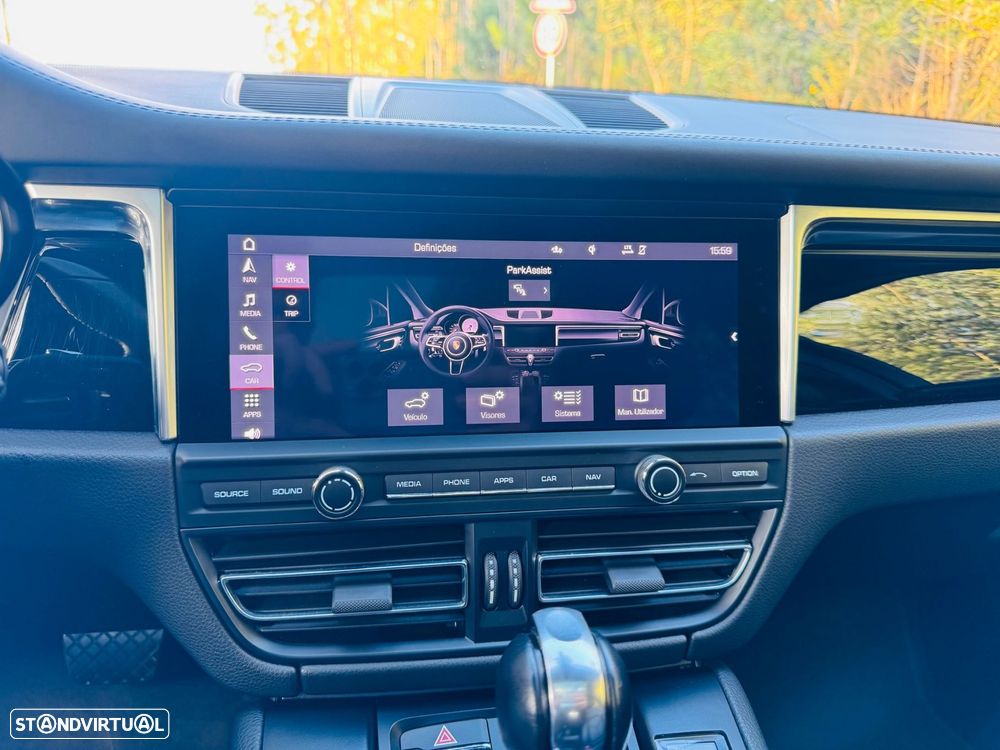 Porsche Macan S - 36