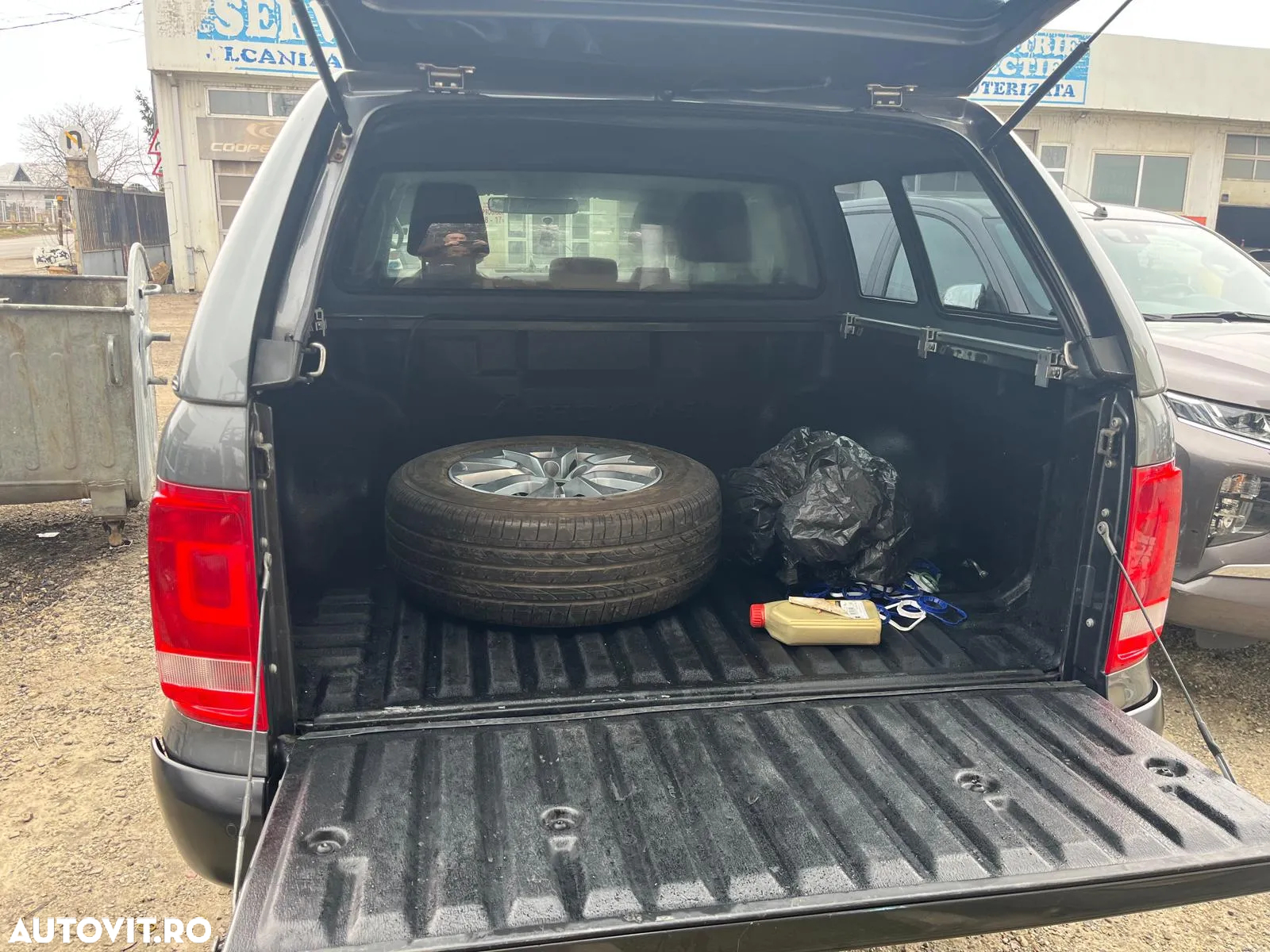 Volkswagen Amarok 3.0 TDI V6 4M Highline Aut. - 6