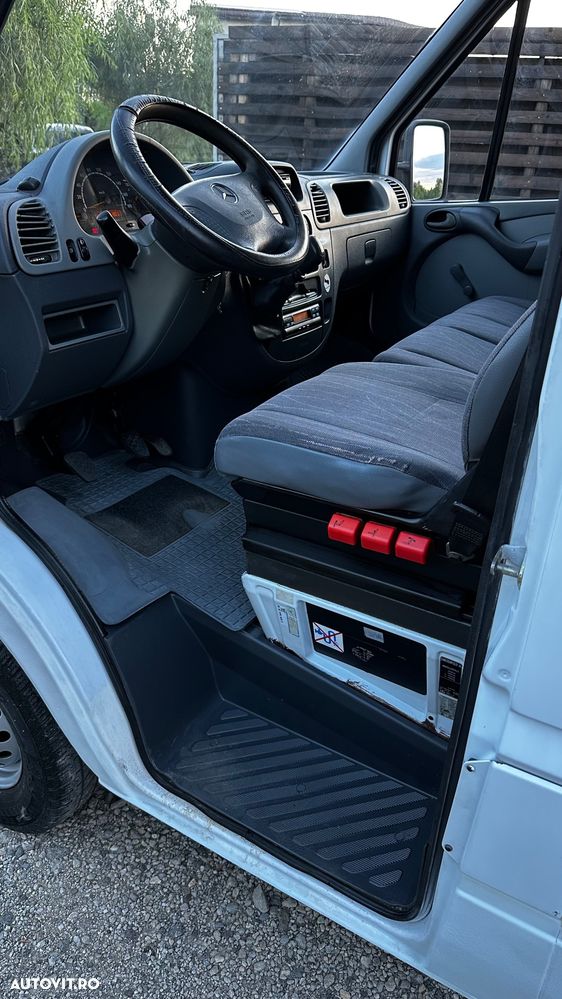 Mercedes-Benz Sprinter - 5