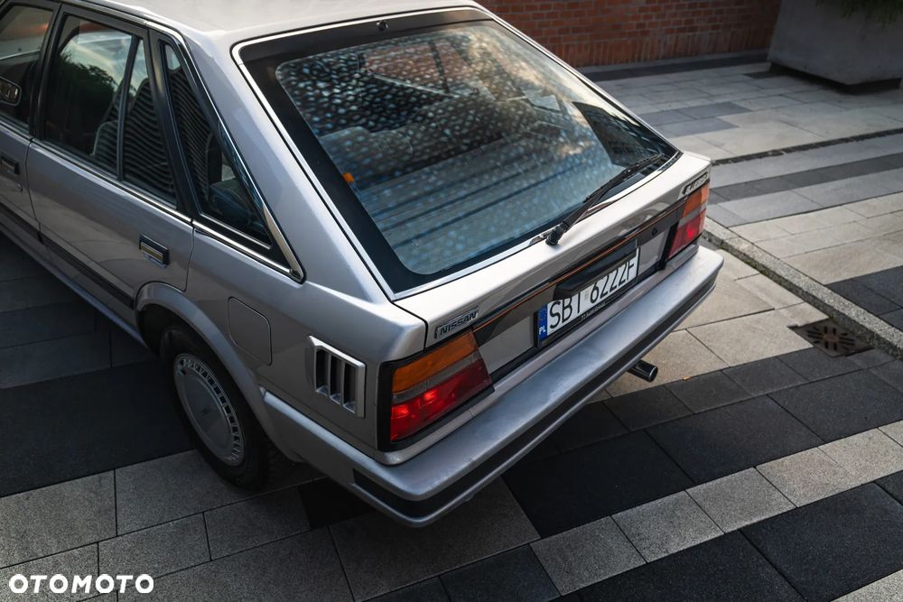 Nissan Bluebird 2.0 SLX - 38