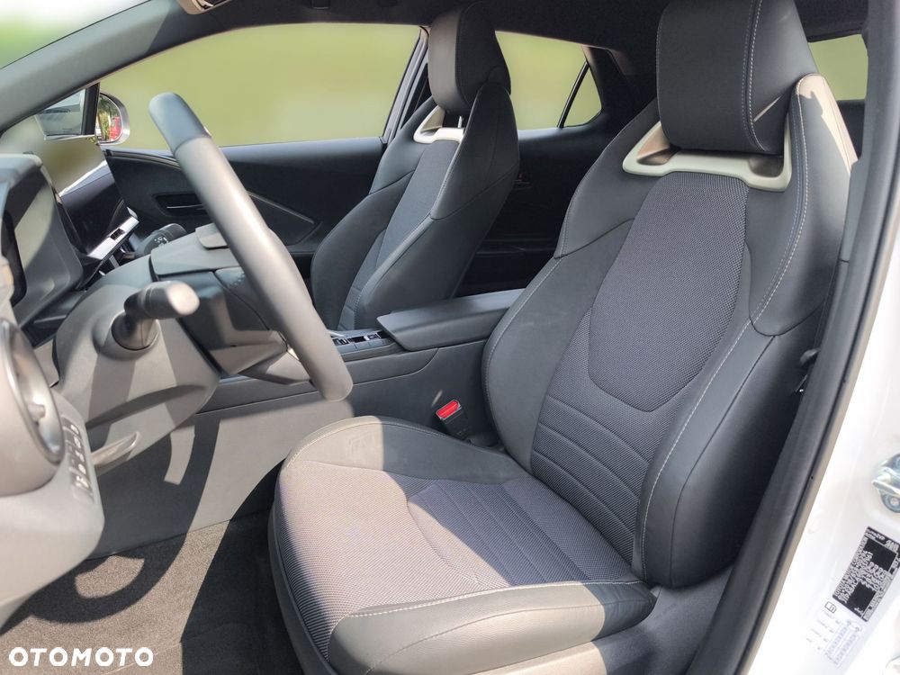 Toyota C-HR - 17