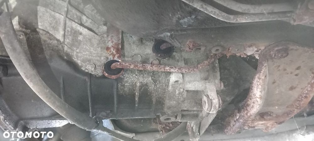 Mercedes-Benz W124 (1984-1993) - 12