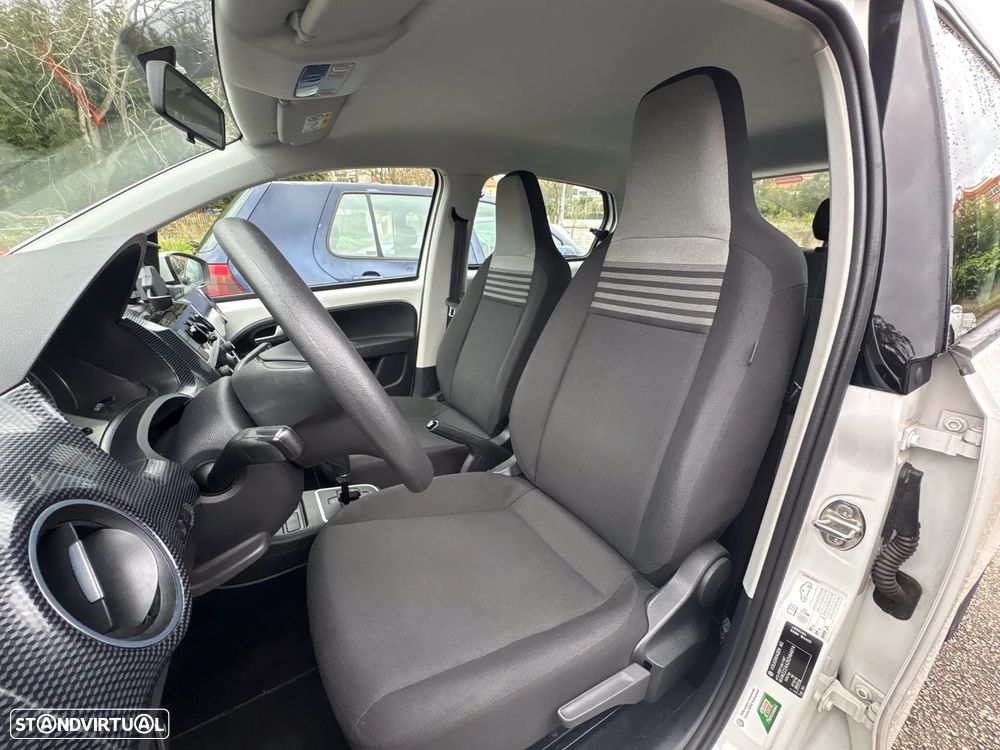 VW Up! 1.0 High Auto - 19