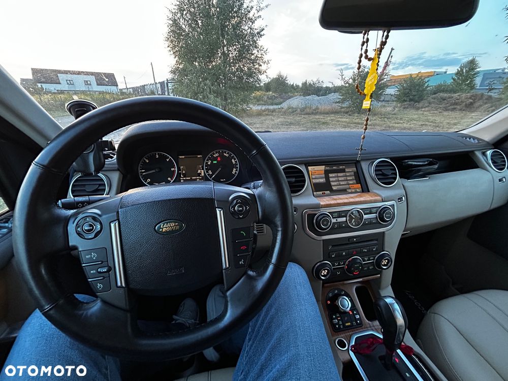 Land Rover Discovery 3.0D V6 HSE - 16