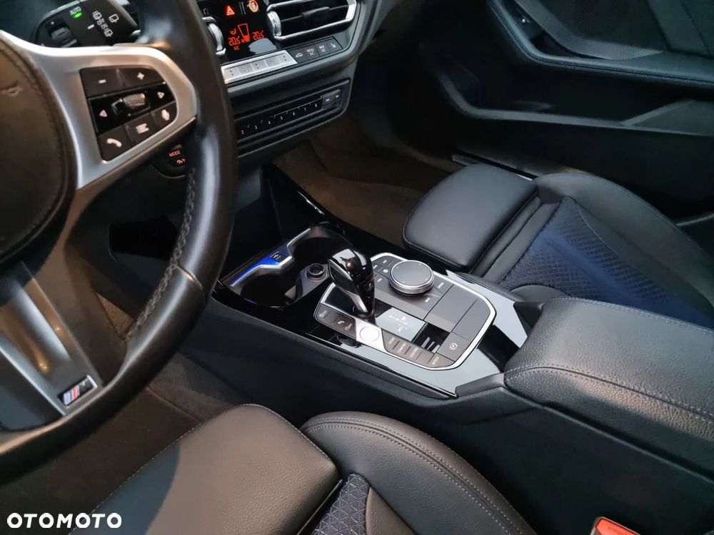 BMW Seria 1 118i M Sport - 23