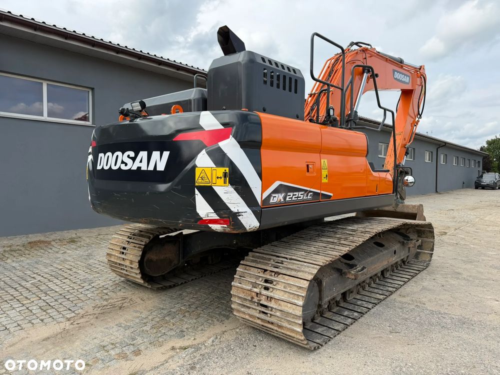 Doosan DX225 LC-7 - 7