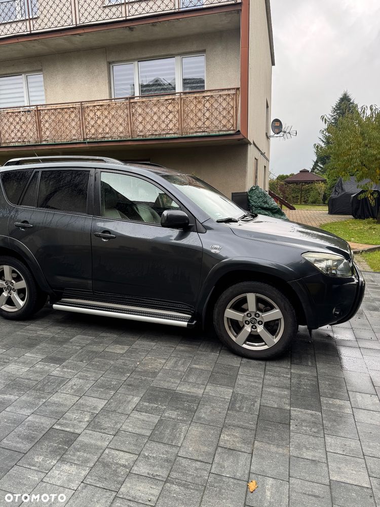 Toyota RAV4 - 9