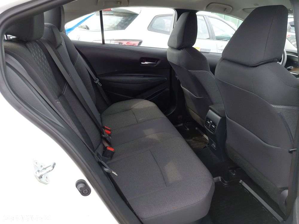 Toyota Corolla 1.8 Hybrid Comfort - 10