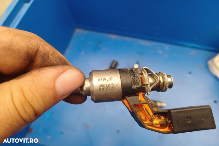 Injector benzina 031904845C Volkswagen VW Golf 5 [2003 - 2009] Plus m - 1