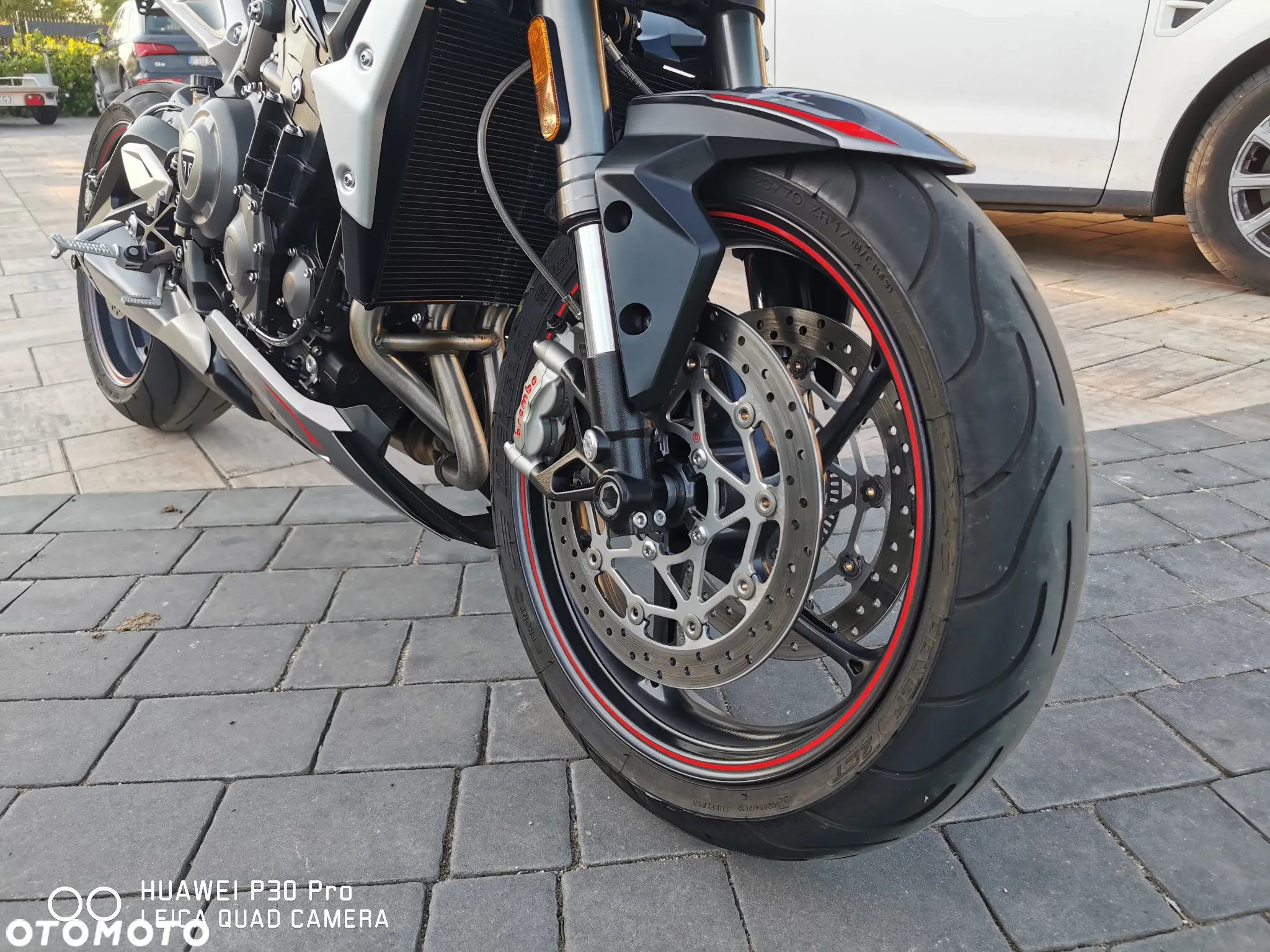Triumph Street Triple - 13