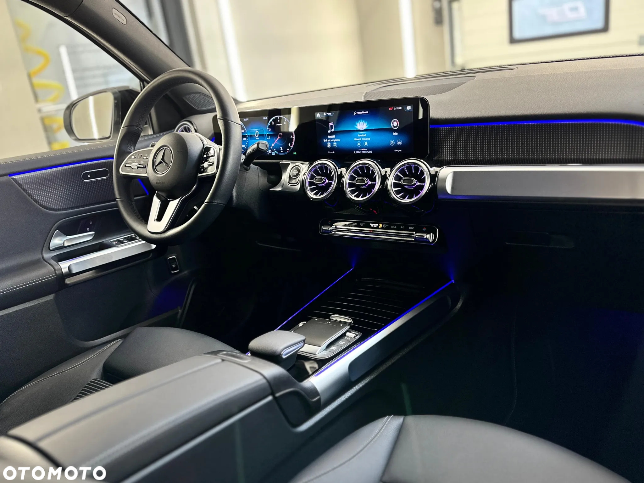Mercedes-Benz GLB 200 Progressive 7G-DCT - 13