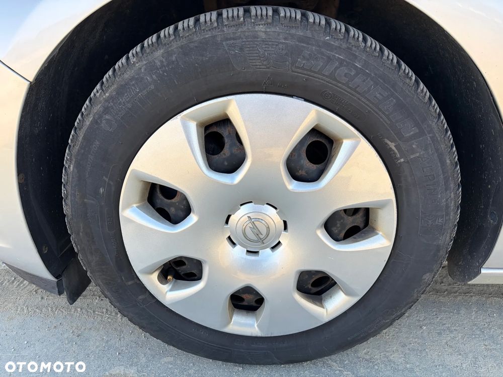 Opel Astra 1.6 T SIDI Cosmo S&S EU6 - 15