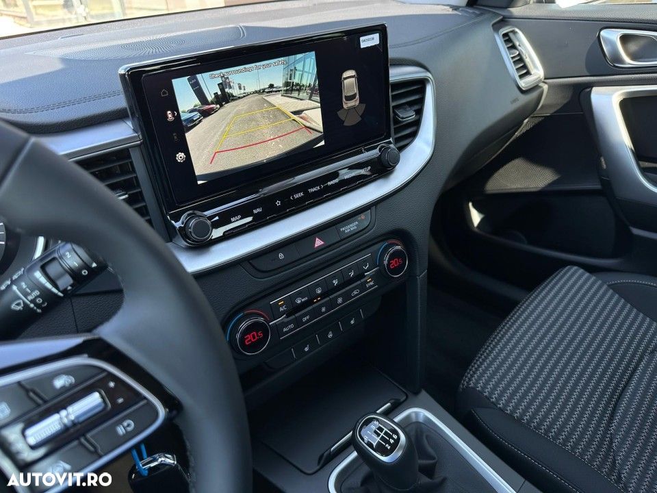 Kia XCeed 1.0 T-GDI 6MT City - 12