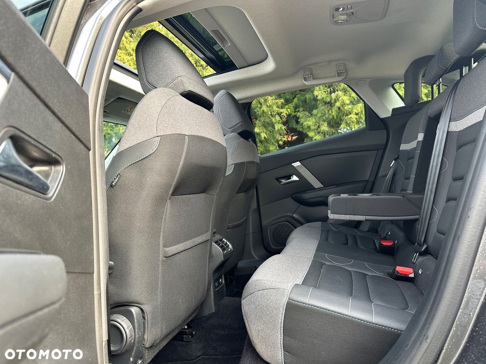 Citroën C4 BlueHDi 130 Stop&Start EAT8 SHINE - 17