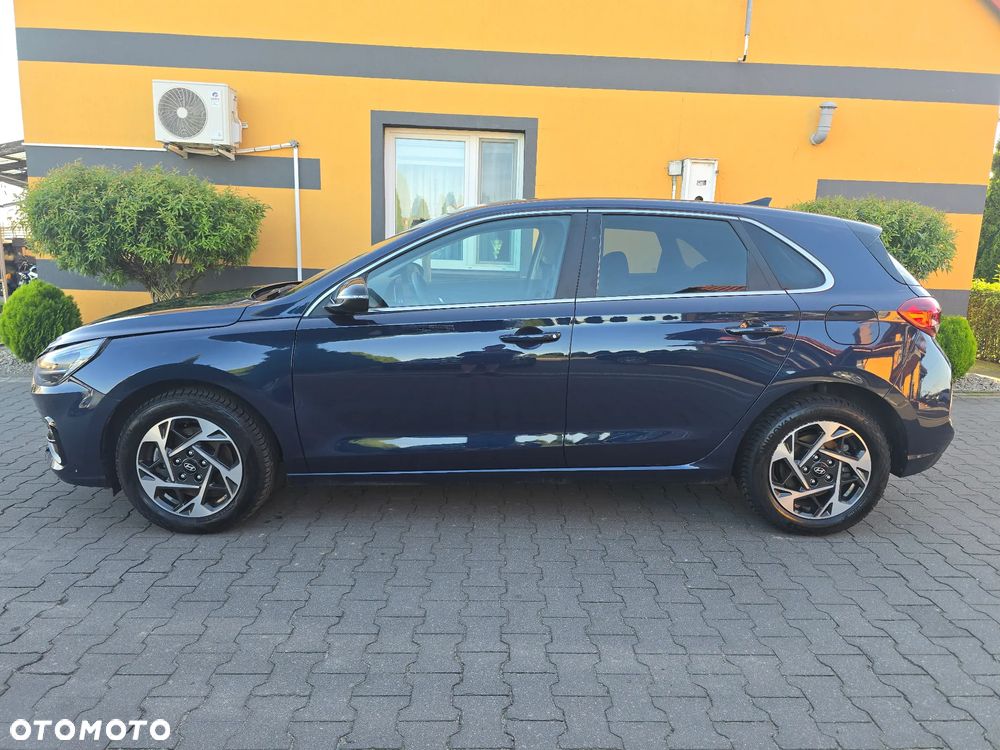 Hyundai i30 1.5 T-GDI 48V Smart Plus - 3