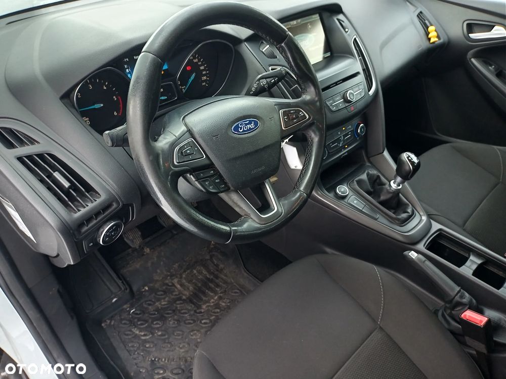 Ford Focus 1.5 TDCi Titanium - 16
