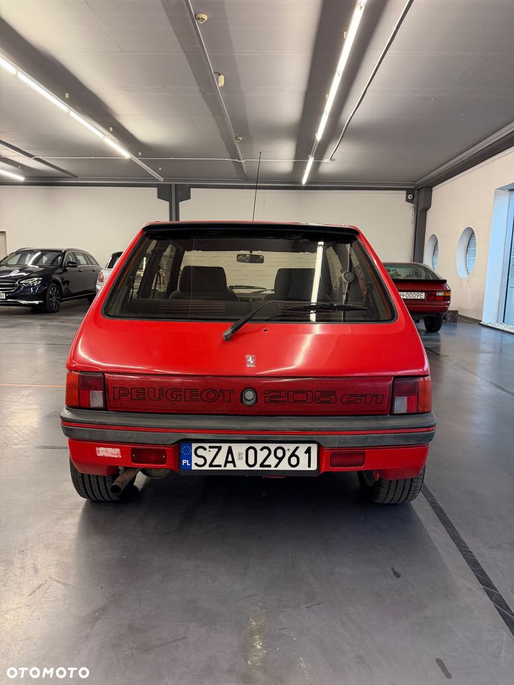 Peugeot 205 - 9